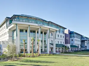 Holiday Inn Express & Suites FORT MYERS AIRPORT by IHG