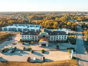 Holiday Inn Express & Suites SAINT ROBERT - LEONARD WOOD by IHG