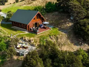 Cascade Creek Retreat - near Dunedin