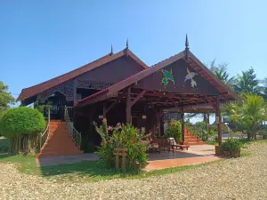 Bayu Beach Penarek