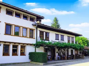 Yakovtsi Inn