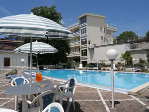 Mondial Park Hotel