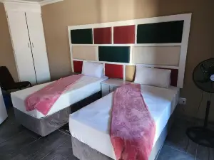Francos Guest Lodge Accommodation
