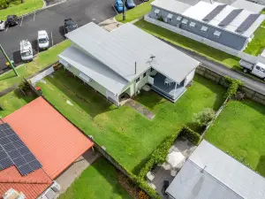 Rosena - The Classic Beach House - 5 Cashmore Street