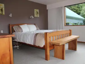 Tui Hideaway