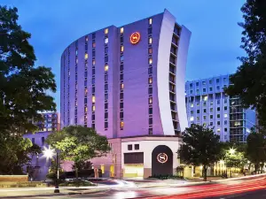 DoubleTree by Hilton Washington DC Silver Spring