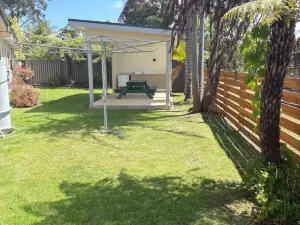 Luxury Holiday Unit 8Min Walk to Town Center with Boat Parking