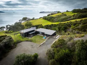 Slice of Paradise - Waipu Cove Holiday Home