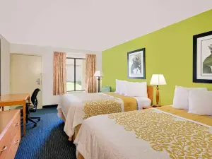 Days Inn by Wyndham Easton