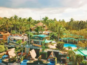 Noni's Resort