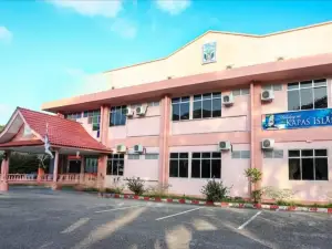 Hotel Pelangi Marang