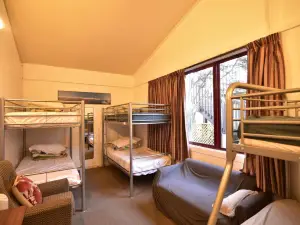 Stay in Tekapo Backpackers