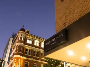 珀斯膳宿飯店, EVT旗下