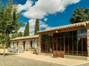 Les Cabanes Dans Les Bois Logis Hôtel