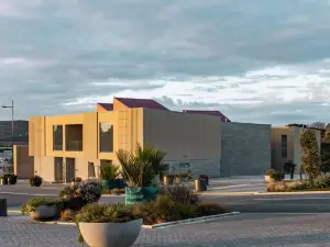 Coastal Living in Comfort
