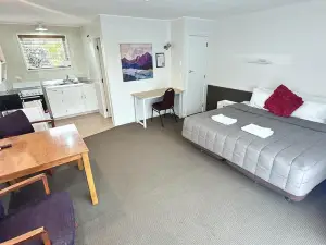 Maple Lodge Motel