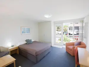 Summer East Apartments