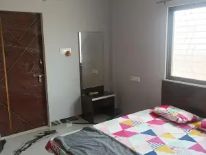Matoshree Guesthouse