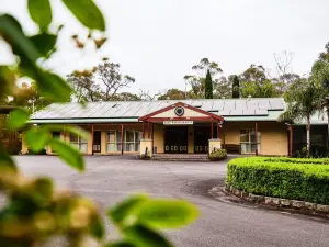 Sanctuary House Resort Motel