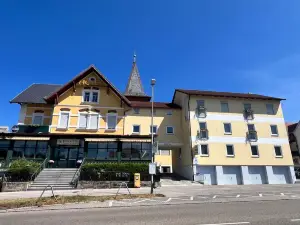 範塔斯酒店