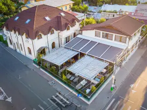 Hotel Eden