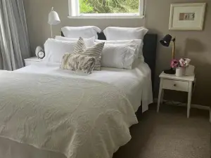 Cone Hill Farmstay - with Bush and River Walks - 80 Sqm Self Contained