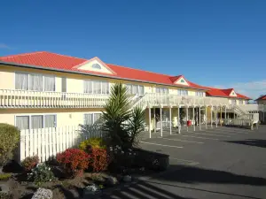 BK's Fountain Court Motel