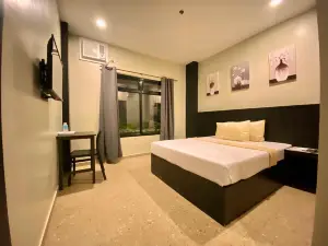 Rudolfo Suites