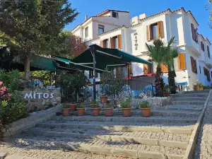 Mitos Hotel