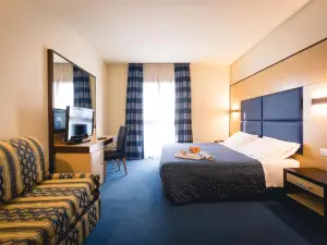 Inn Hotel