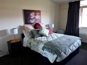 Home Away from Home - Waitaki Lakes Apartment A5