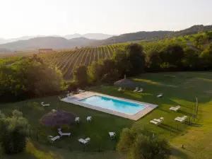 Una Hotels Monterufoli Wine Country