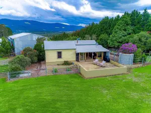 The Dairy at Cavan I Kangaroo Valley I Stunning Views