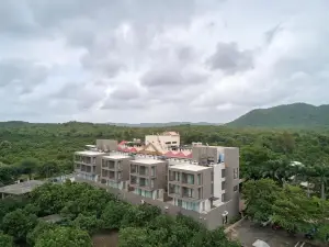 Sarovar Portico Sasangir