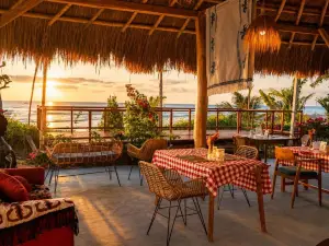 Three Queen Villa and Homestay
