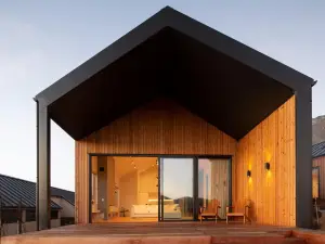 Jacks Point Rise by MajorDomo
