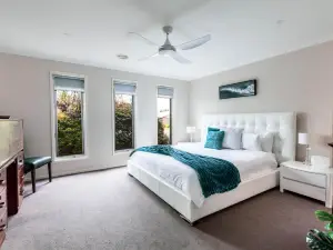 Oakdean Resort- Pool, Spa, Beach, Sleep 9