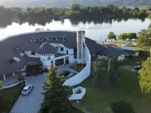 Prenoćište Srebrno Jezero