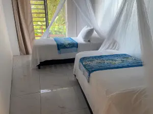 Fare Oviri Lodge