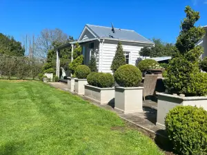 The Wash-House Historic Cottage Close to Hobbiton