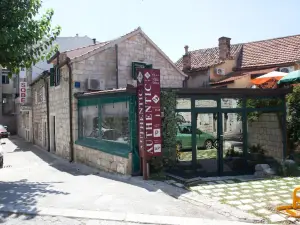 Authentic Luxury Rooms