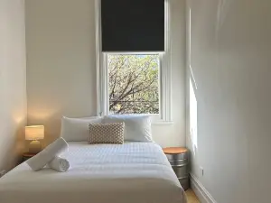 Ark Apartments