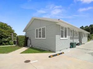 Masters Manor - Mangakino Holiday Home