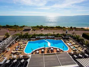 Cumberland Hotel - Oceana Collection