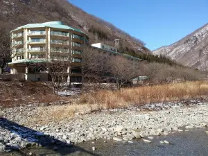 호텔 유노진