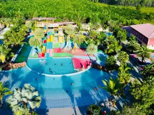 Trang Oasis Waterpark Hotel