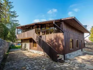 EcoLife Lodge Hotel & Restaurant