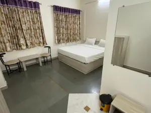 格哈特客房酒店