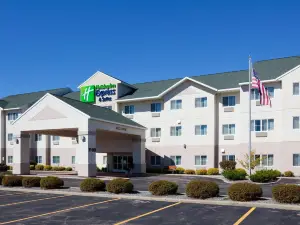 Holiday Inn Express & Suites STEVENS POINT by IHG