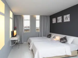 Wan Loong Hotel